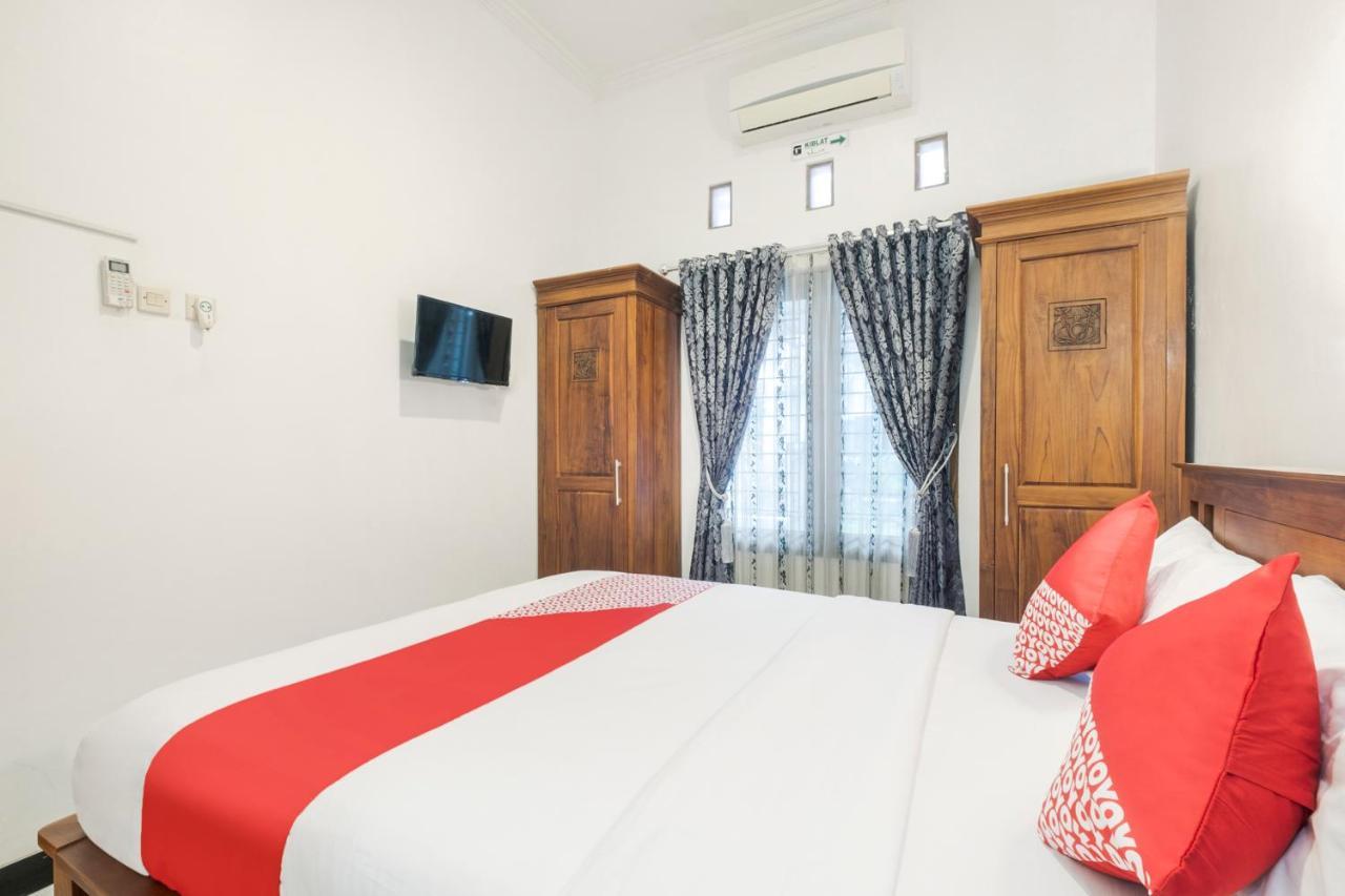 Hotel Oyo 3267 Omah Suryo Yogyakarta Esterno foto